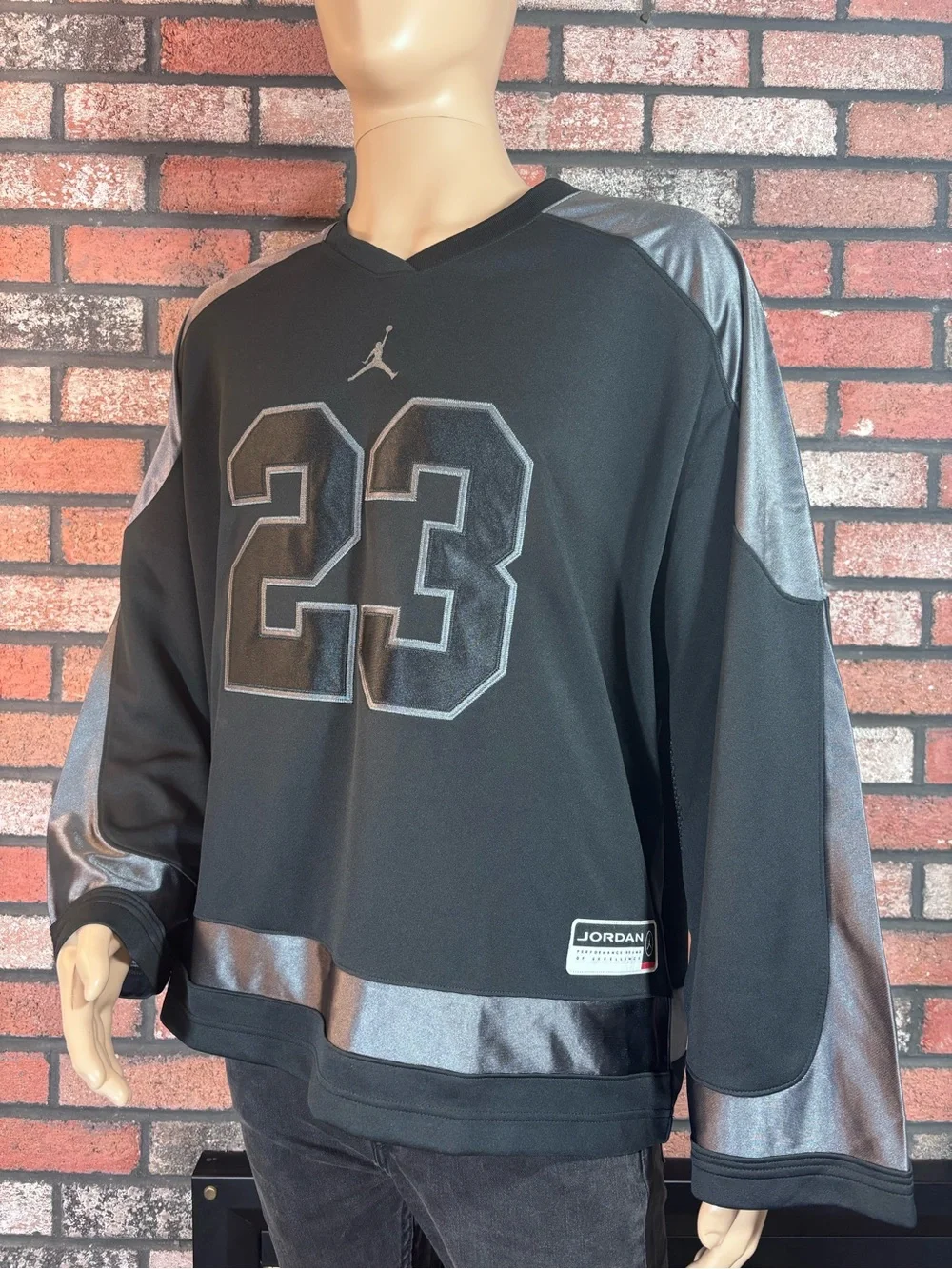 Jordan Jersey Men L Black Silver Embroidered 23 V-Neck HV0109-010